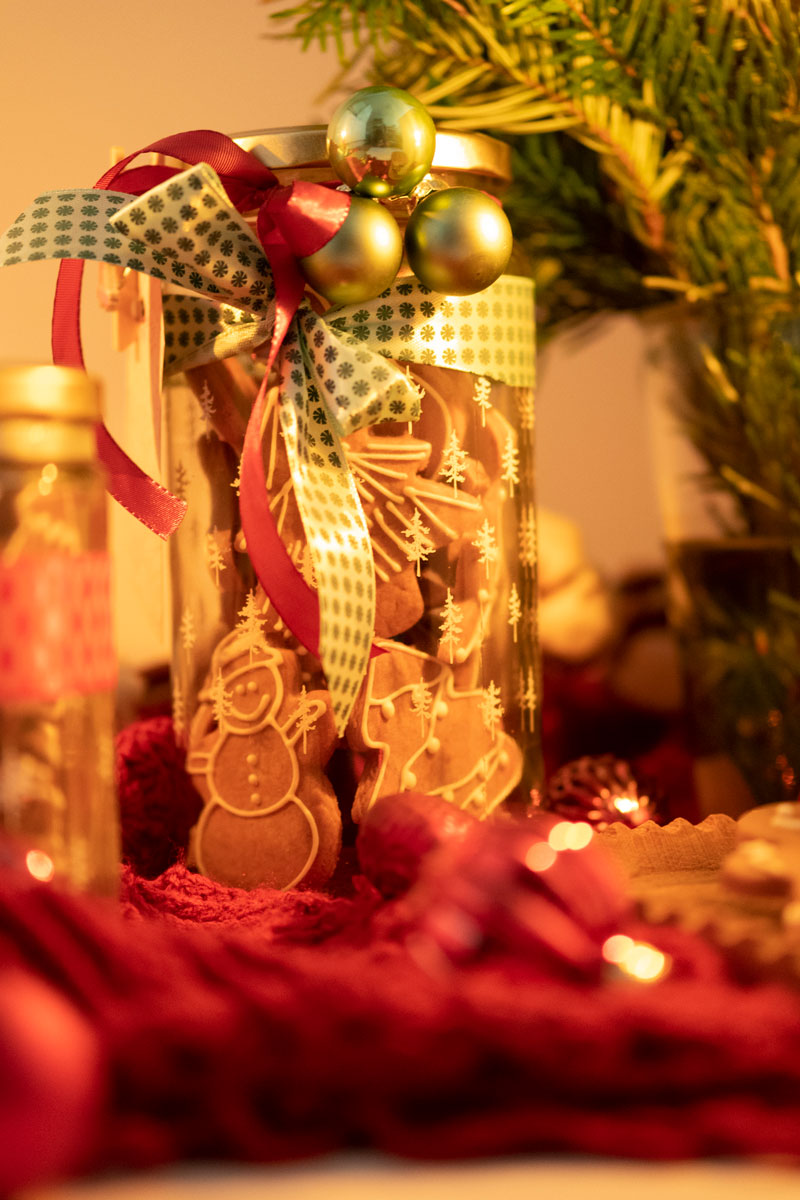 Christmas Cookies Jar - Mara Cookies