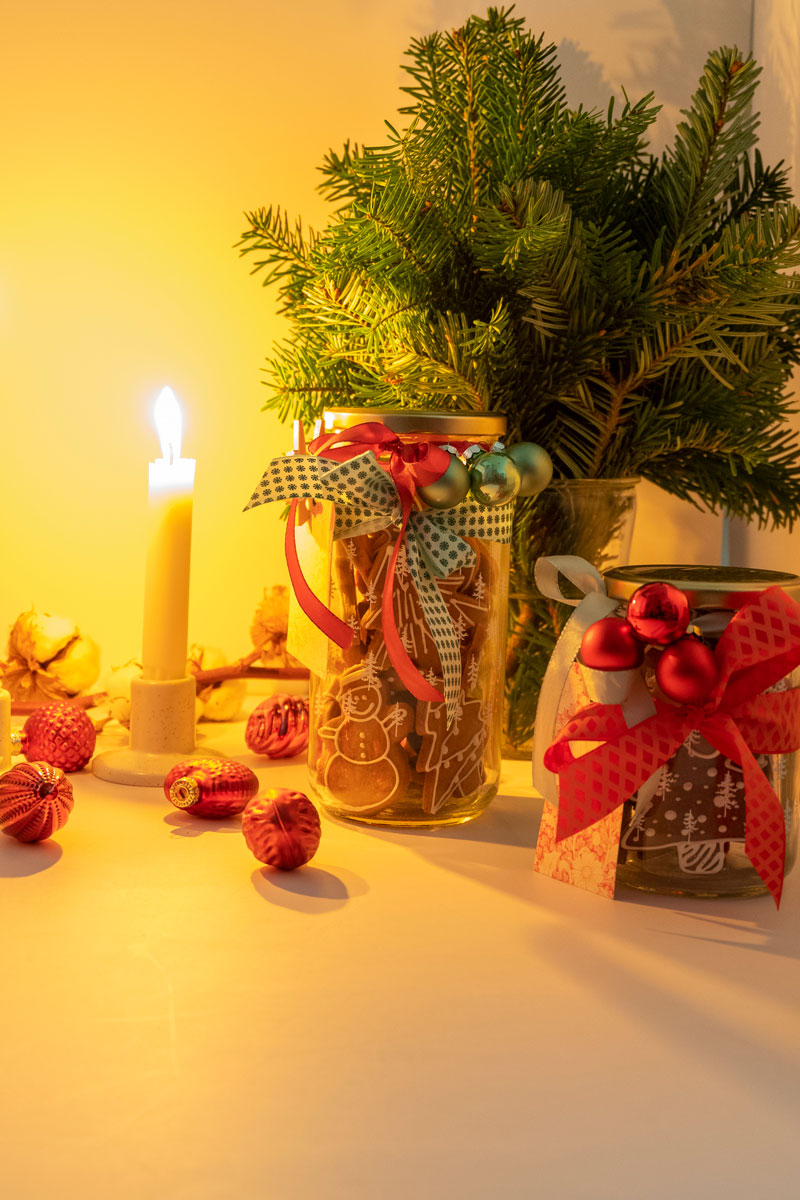 Christmas Cookies Jar - Mara Cookies